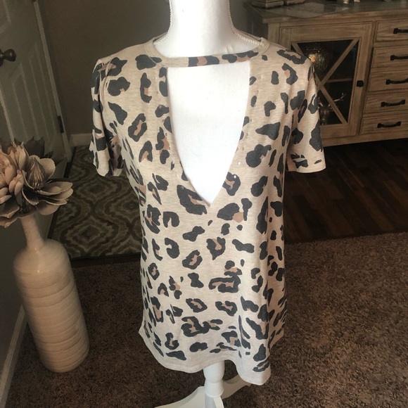 phil love Tops - Phil love short sleeve leopard shirt small